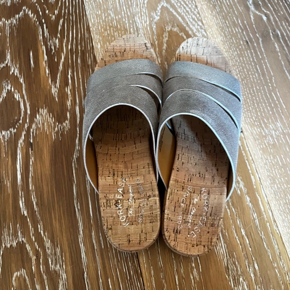 Kork-Ease | Menzie Banded Slide Wedge Sandals | Soft Gold | 9 - Picture 5 of 14